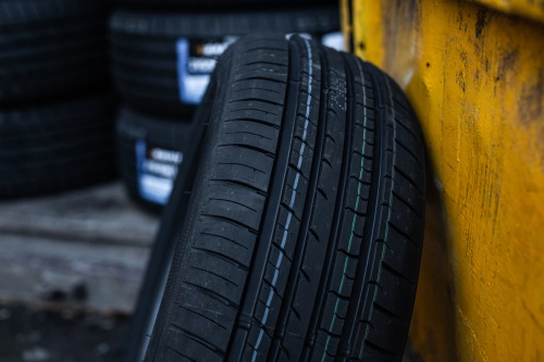 фото протектора и шины PREMIO ARZERO Шина Arivo PREMIO ARZERO 195/60 R15 88H